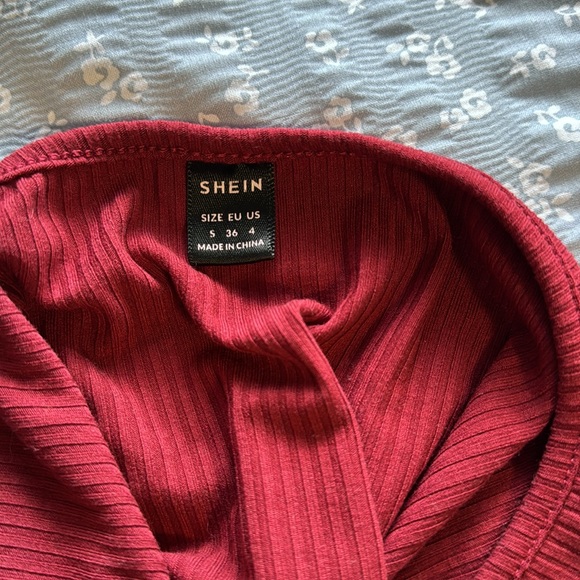 Shein maroon halter top - Picture 3 of 3